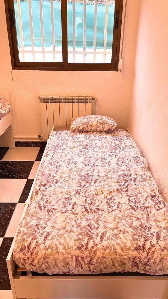 Casa Con Jardin En Ogijares 빌라 외부 사진