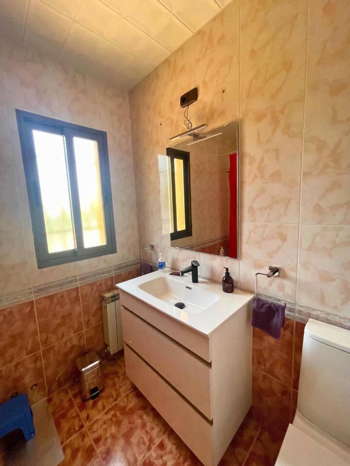 Casa Con Jardin En Ogijares 빌라 외부 사진