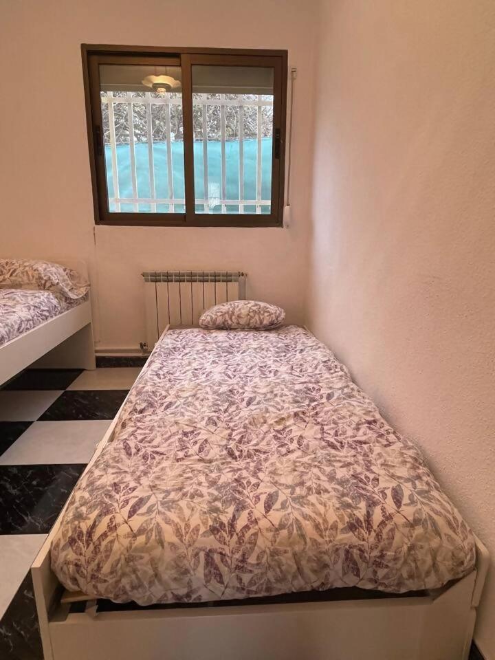 Casa Con Jardin En Ogijares 빌라 외부 사진